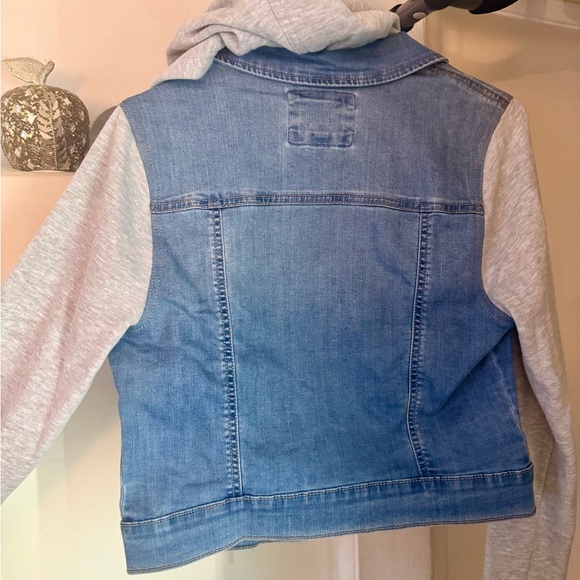 Girl Denim Jacket with Gray Hoodie Sleeves Teenager Size 12 - 16 - Picture 9 of 10